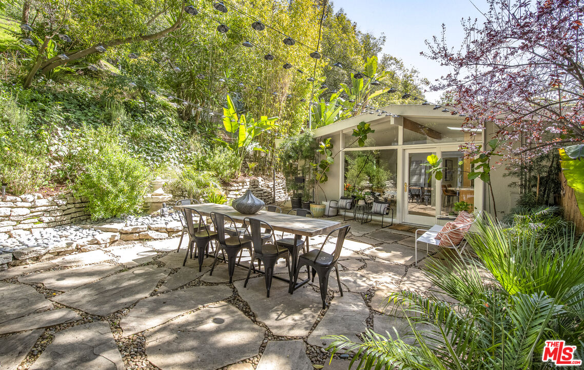 Property photo for 10003 Westwanda Dr, Beverly Hills, CA