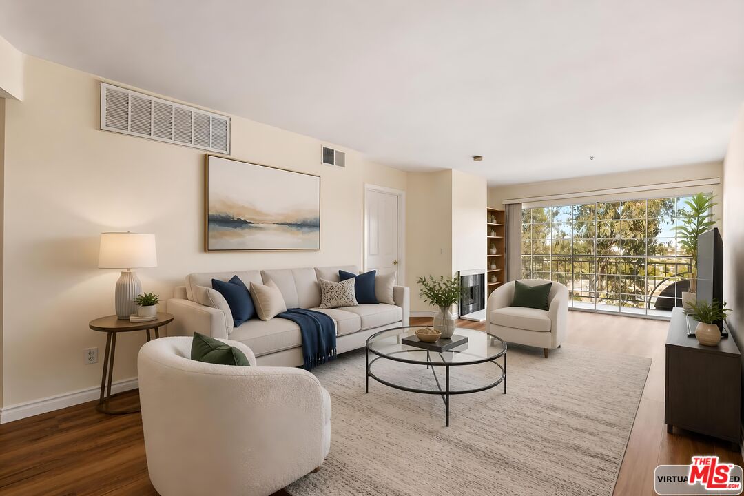 Property photo for 4755 Templeton St, #2115, Los Angeles, CA