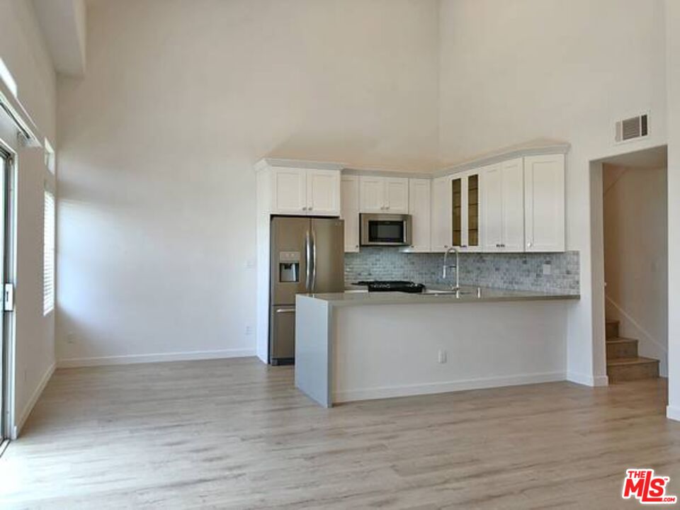 Property photo for 10560 SANTA MONICA, #5, Los Angeles, CA