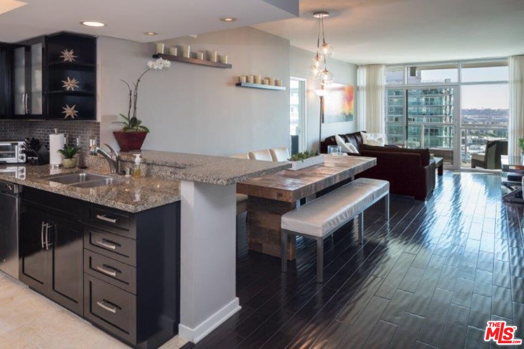 Property photo for 13700 Marina Pointe Dr, #1725, Marina Del Rey, CA