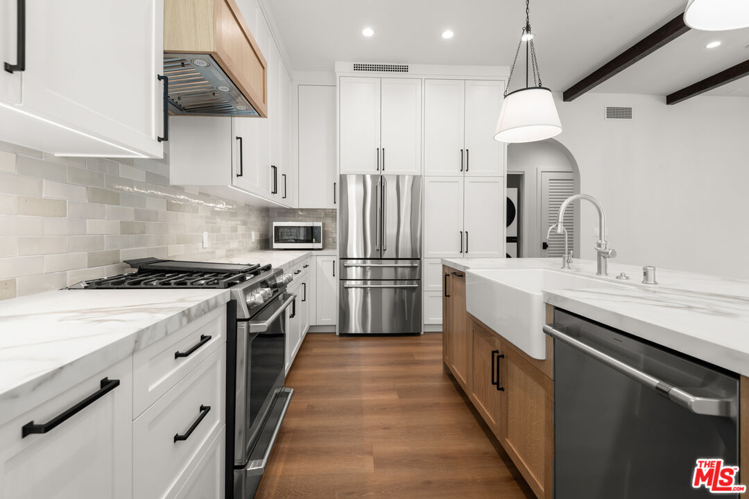 Property photo for 930 Lincoln Blvd, #A, Santa Monica, CA