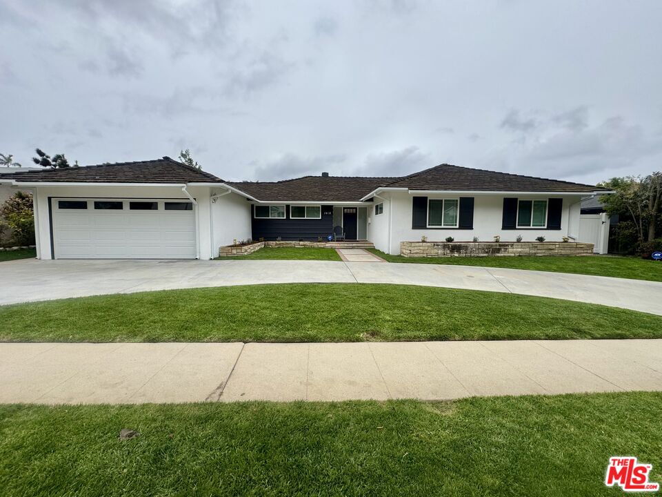 Property photo for 1410 Jonesboro Dr, Los Angeles, CA