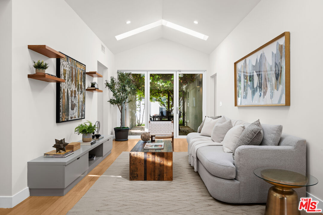 Property photo for 10625 Esther Ave, Los Angeles, CA