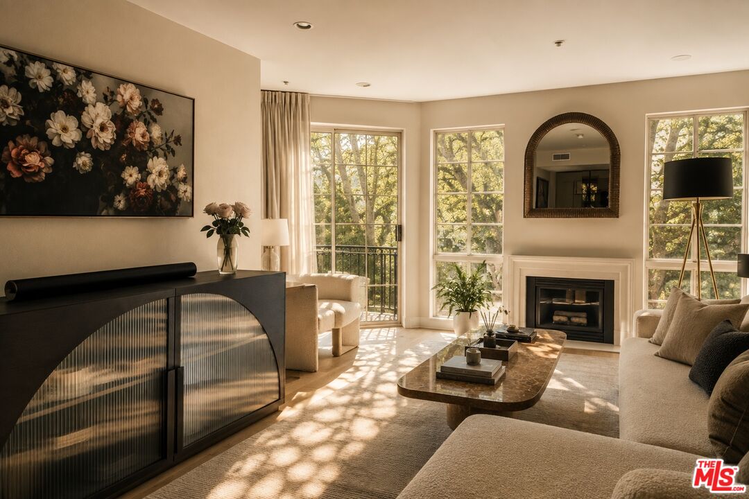 Property photo for 585 N Rossmore Ave, #407, Los Angeles, CA