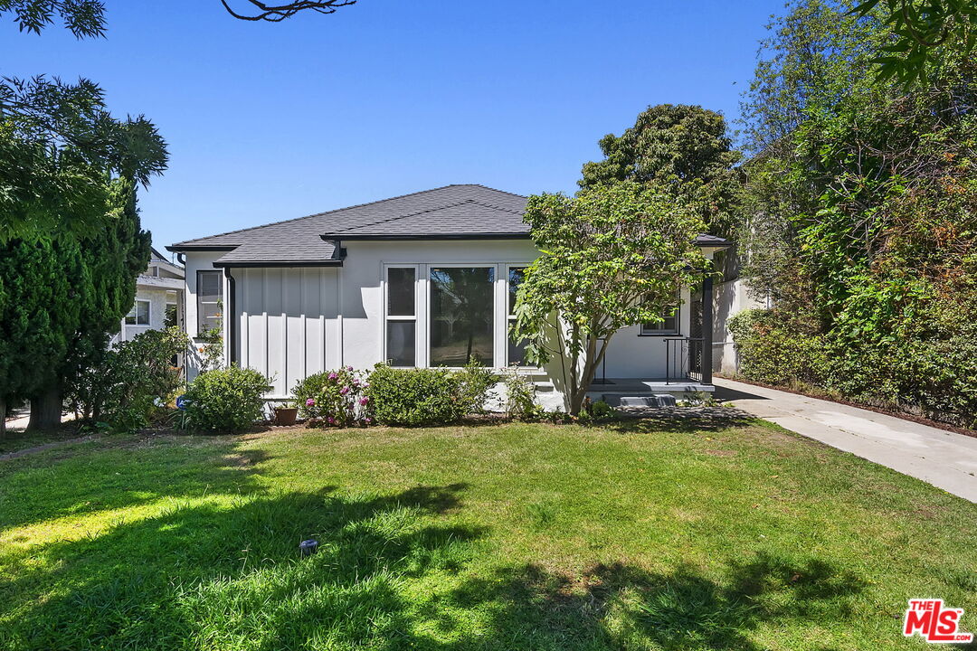 Property photo for 2519 BENTLEY AVE, Los Angeles, CA