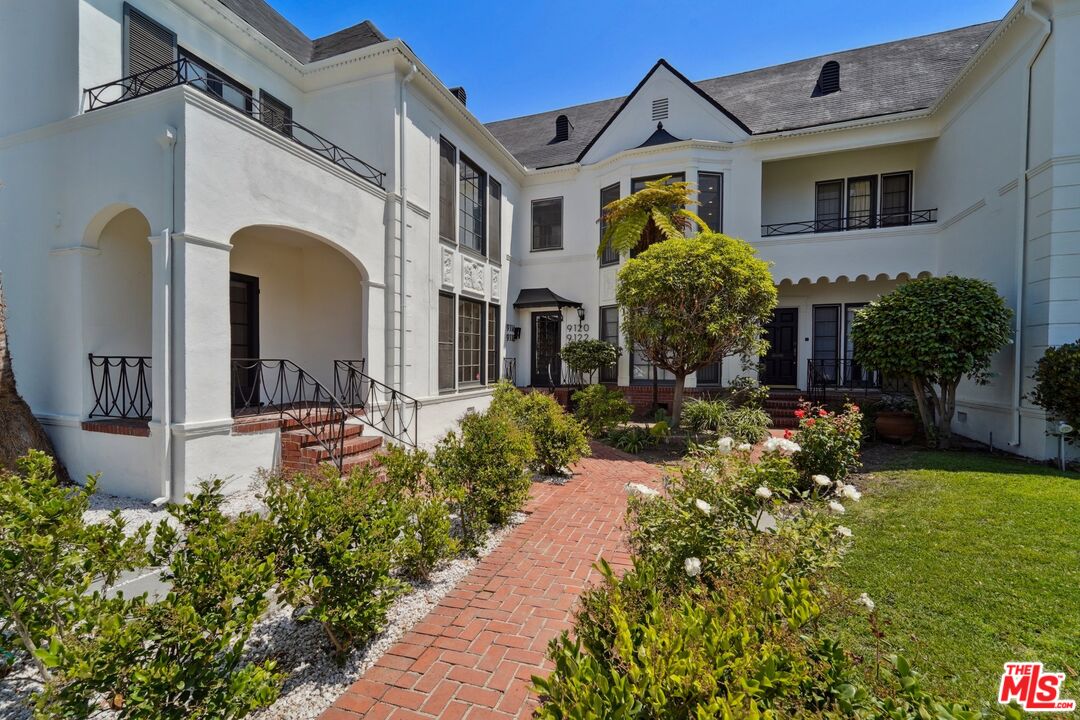 Property photo for 9122 W 3rd St, Los Angeles, CA