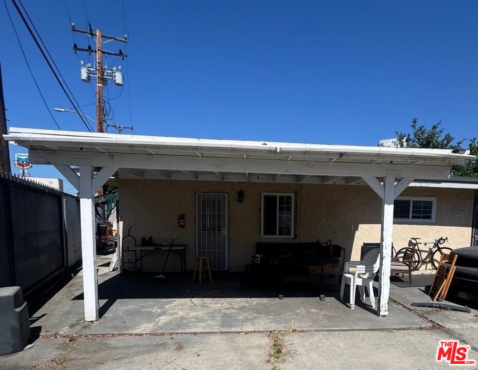 Property photo for 5310 Fernfield Dr, Los Angeles, CA