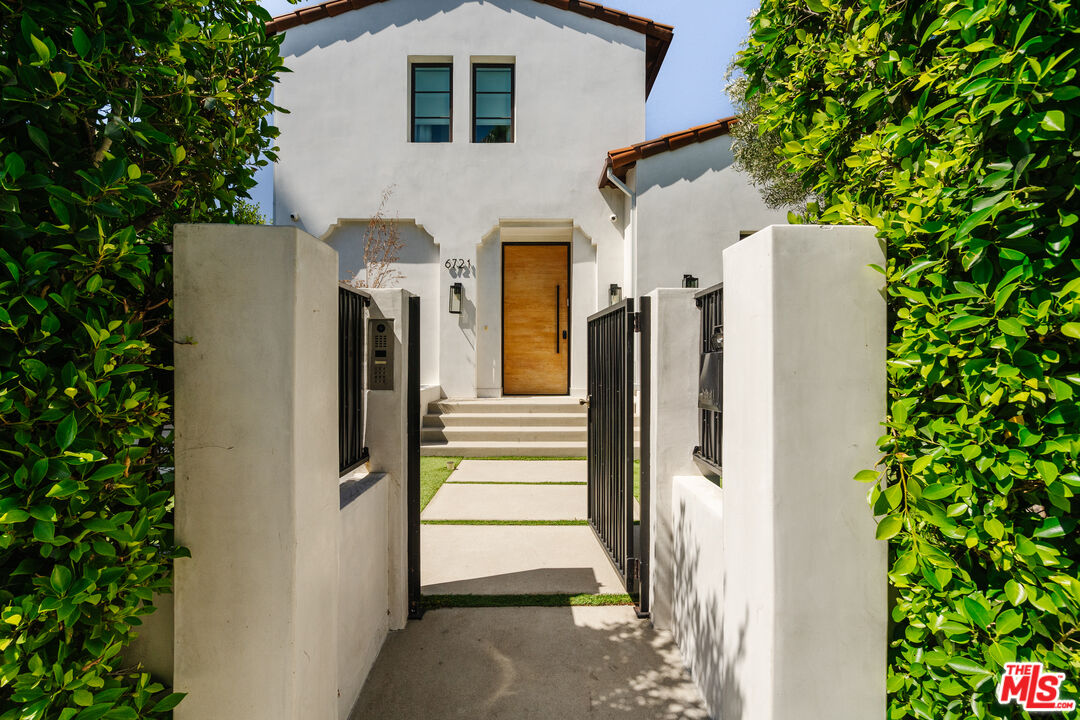 Property photo for 6721 Drexel Ave, Los Angeles, CA