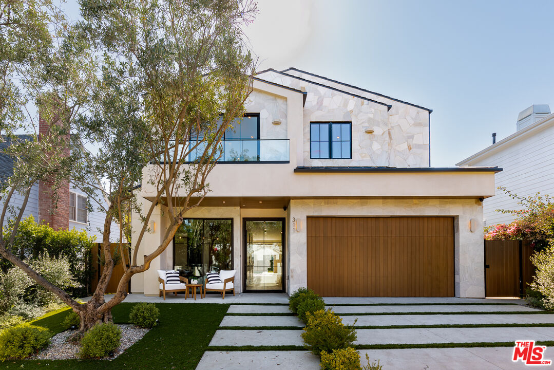 Property photo for 311 N Bowling Green Way, Los Angeles, CA