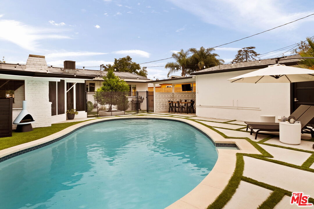 Property photo for 8789 Sylmar Ave, Los Angeles, CA
