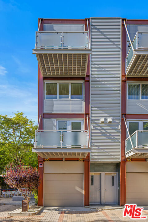 Property photo for 3450 Cahuenga Blvd, #801, Los Angeles, CA