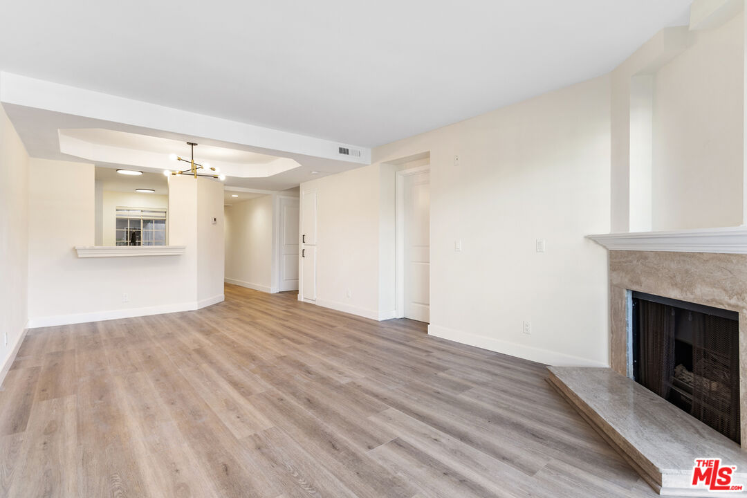 Property photo for 535 W 4th St, #110, Long Beach, CA
