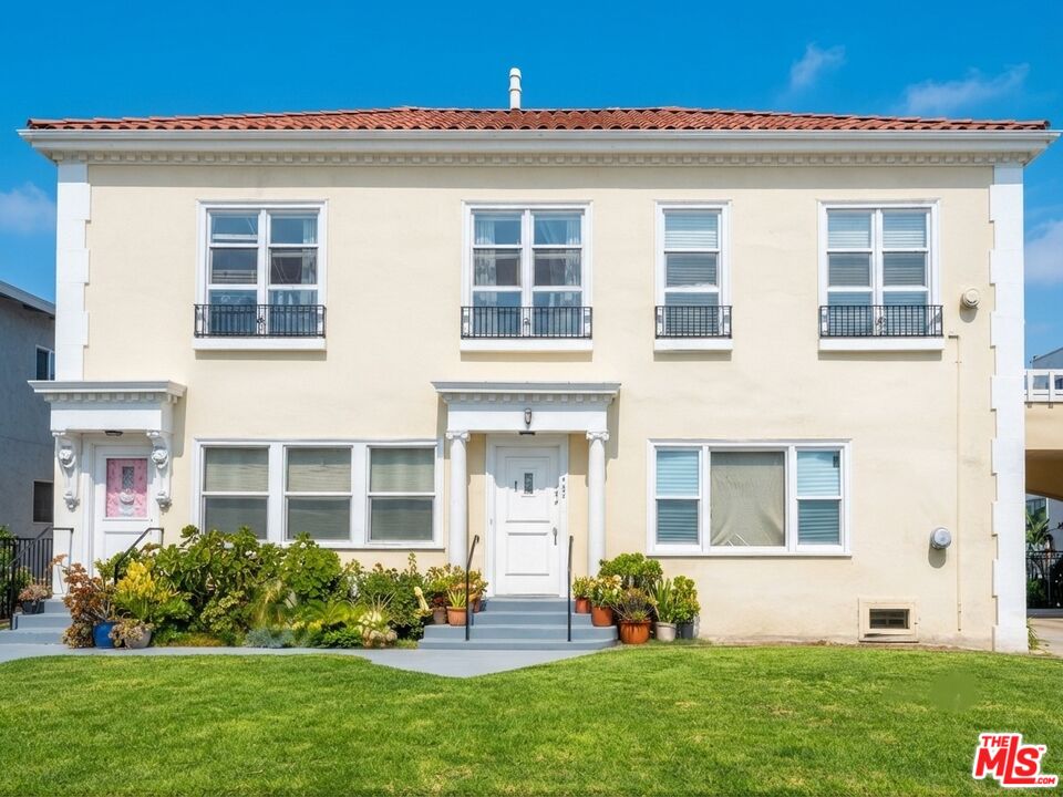 Property photo for 460 S Manhattan Pl, #4179, Los Angeles, CA
