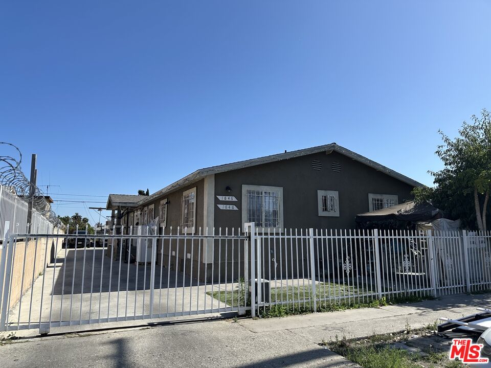 Property photo for 1848 W Jefferson Blvd, Los Angeles, CA