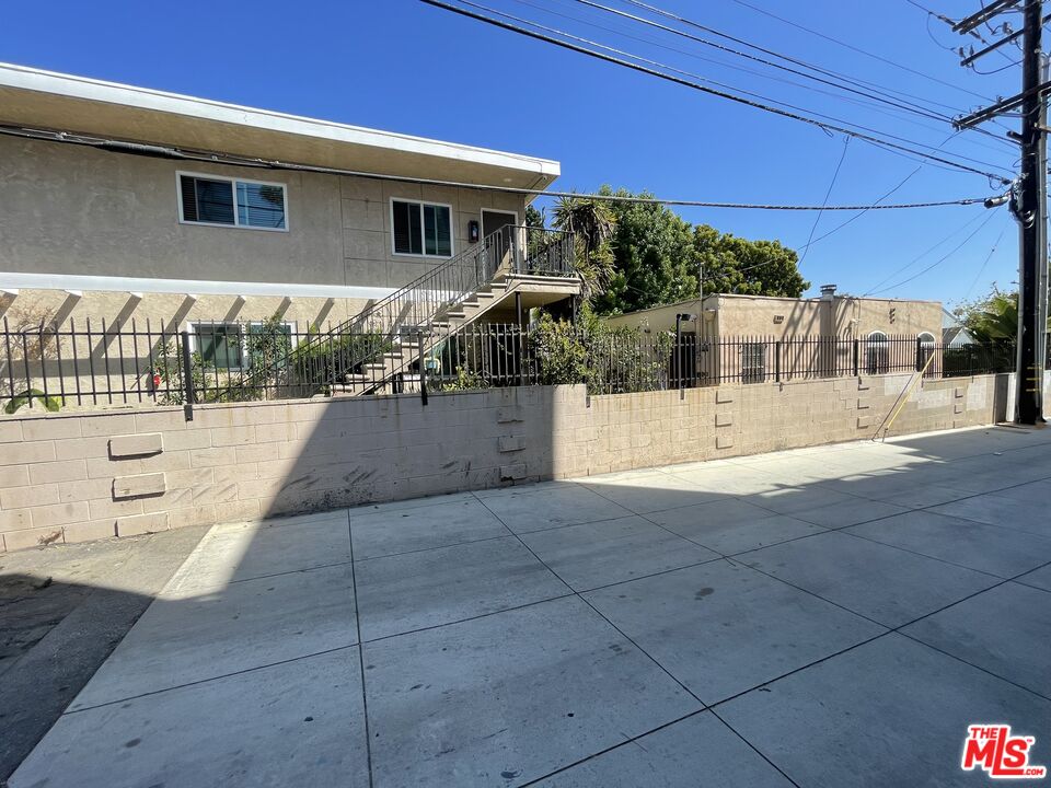 Property photo for 1419 Stanford St, Santa Monica, CA