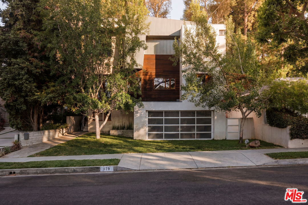 Property photo for 179 Beloit Ave, Los Angeles, CA