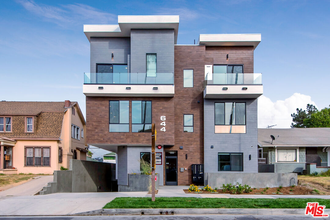 Property photo for 644 N Normandie Ave, Los Angeles, CA