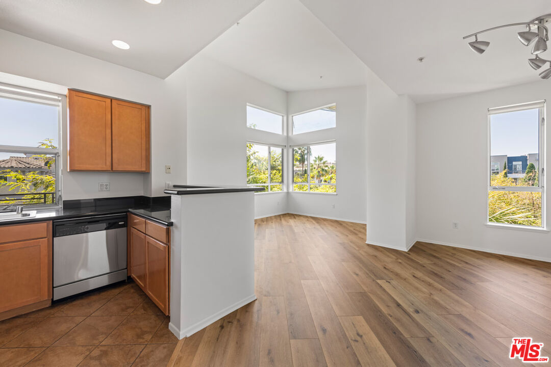 Property photo for 6400 Crescent Park, #402, Playa Vista, CA