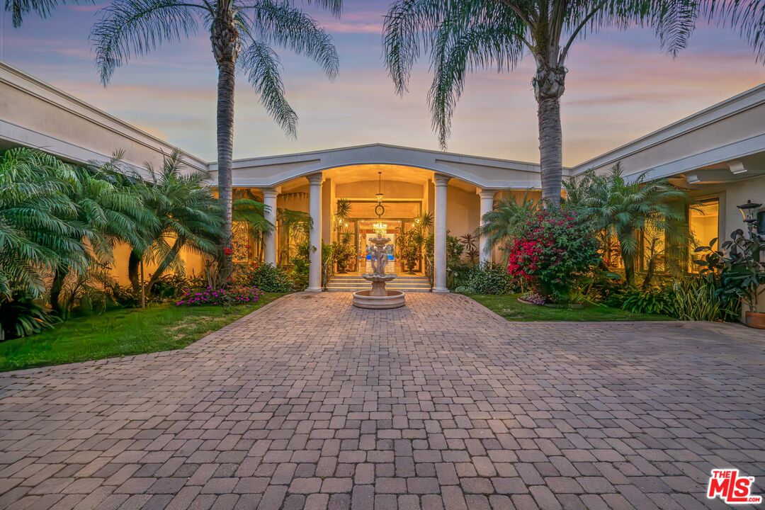 Property photo for 1575 Alexis Pl, Beverly Hills, CA