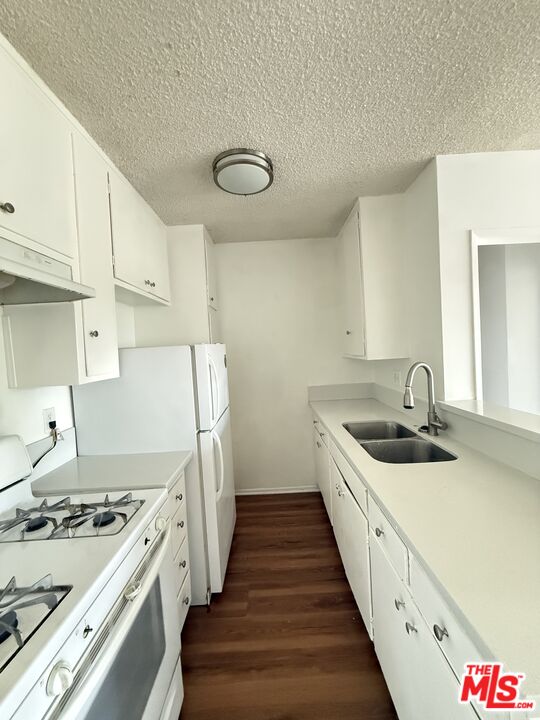 Property photo for 145 S Mariposa Ave, #302, Los Angeles, CA