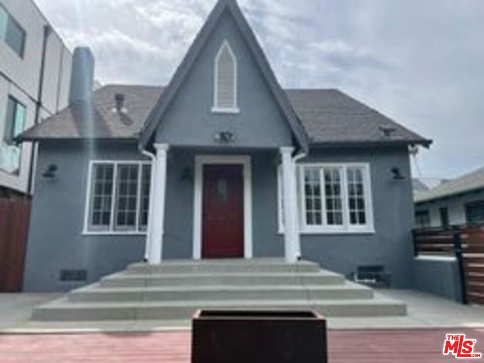 Property photo for 817 N Harvard Blvd, Los Angeles, CA