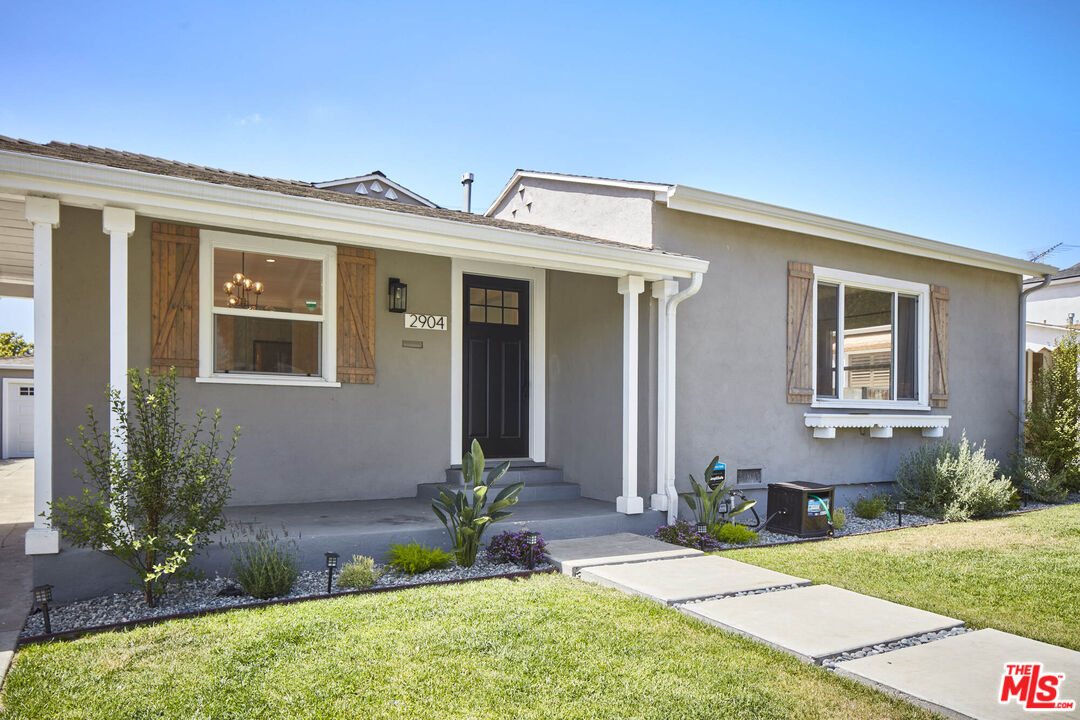 Property photo for 2904 W 81st St, Inglewood, CA