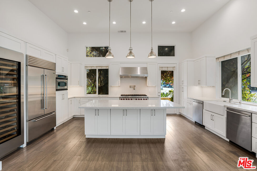 Property photo for 5744 Celedon Crk, #28, Playa Vista, CA