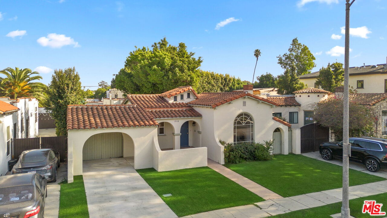Property photo for 1518 S Durango Ave, Los Angeles, CA