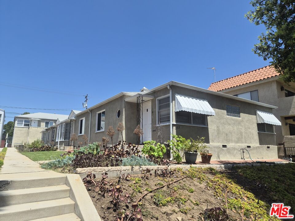 Property photo for 833 16th St, #C, Santa Monica, CA