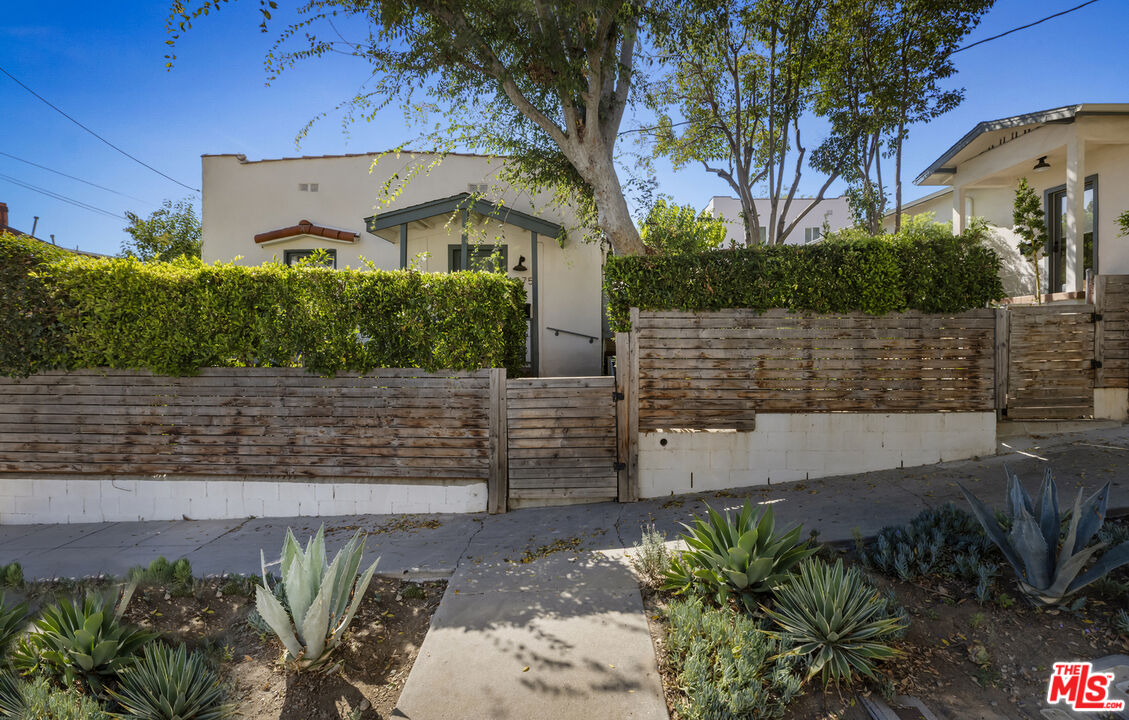 Property photo for 1375 Sutherland St, Los Angeles, CA
