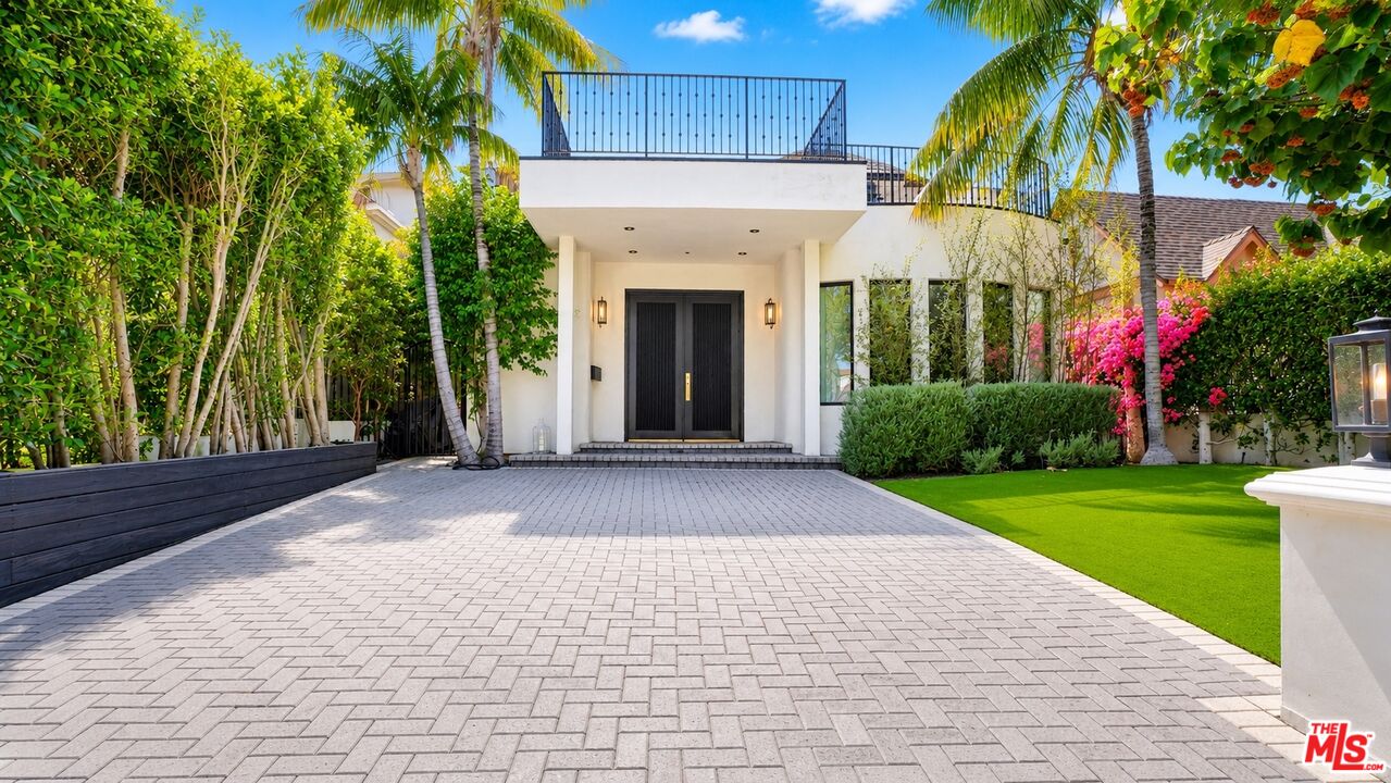 Property photo for 447 S Almont Dr, Beverly Hills, CA