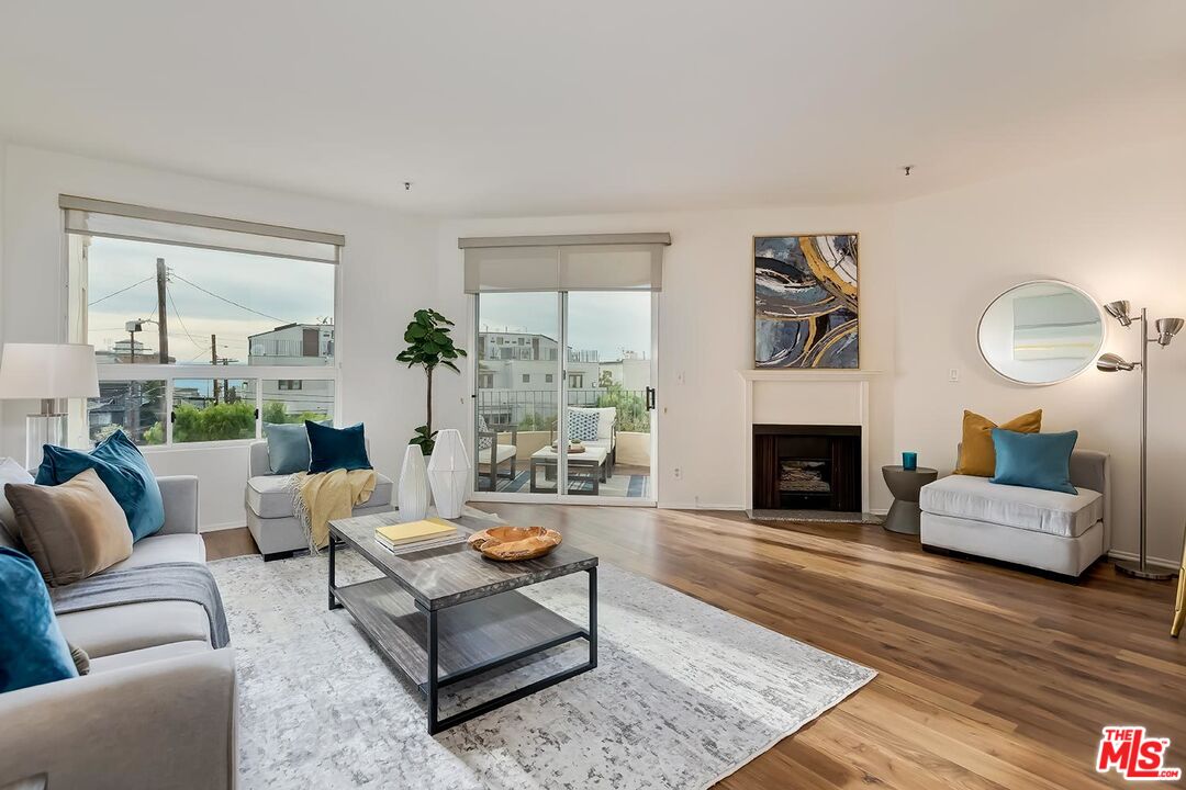 Property photo for 255 Main St, #207, Venice, CA