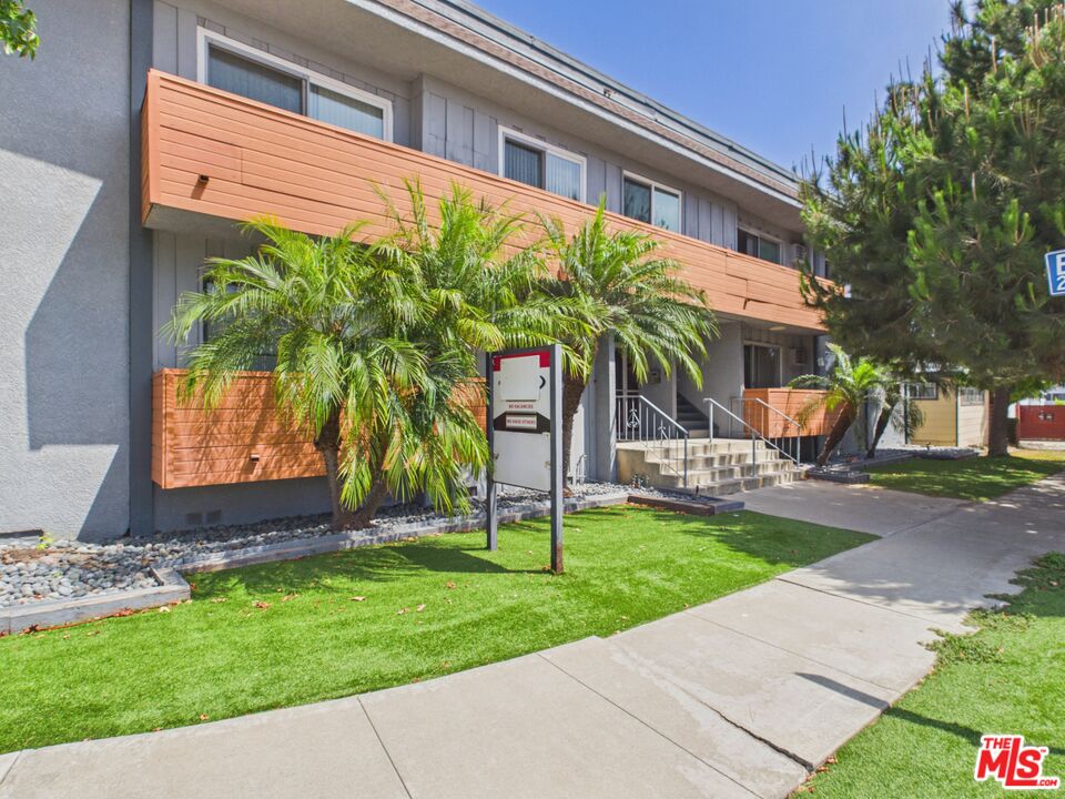 Property photo for 11825 National Blvd, #4, Los Angeles, CA