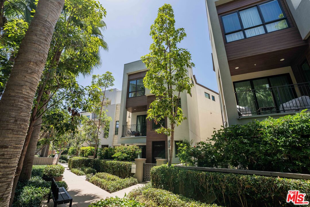 Property photo for 12646 W Seacoast Pl, Los Angeles, CA