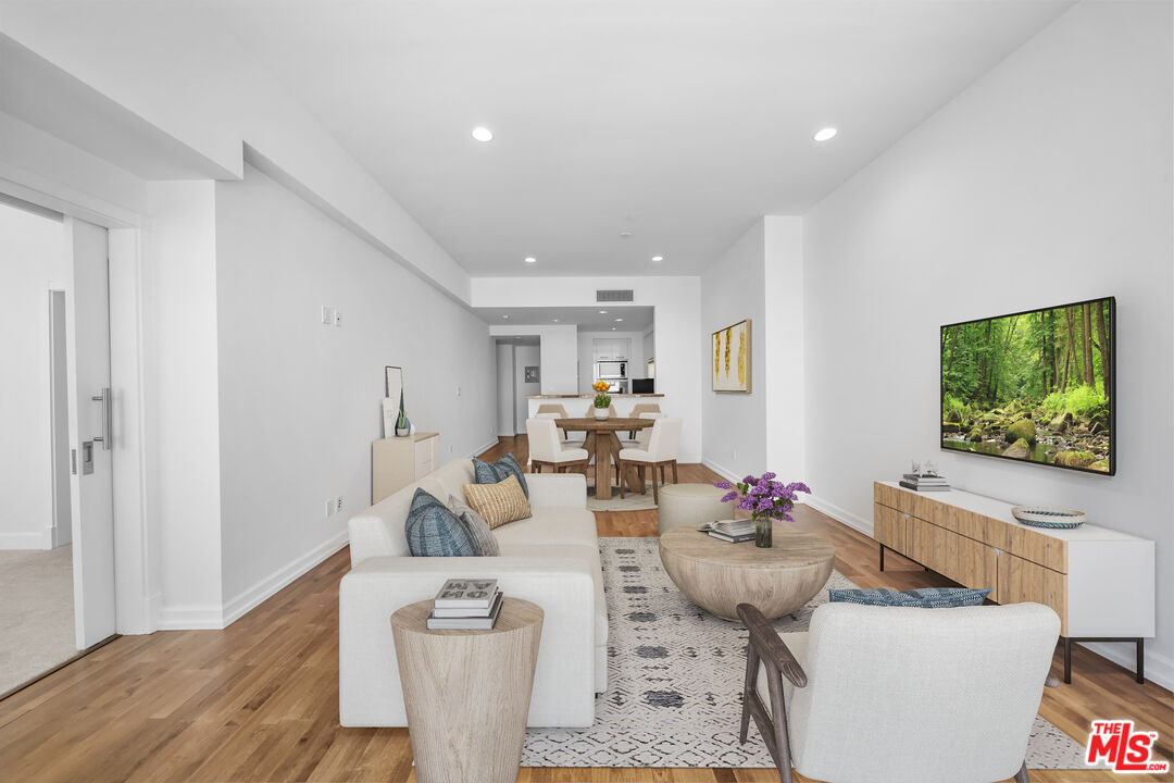 Property photo for 900 W OLYMPIC BLVD, #31E, Los Angeles, CA