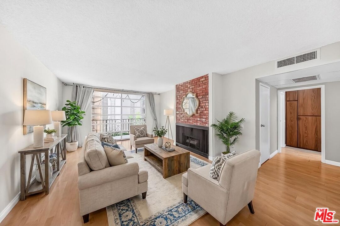 Property photo for 421 S La Fayette Park Pl, #515, Los Angeles, CA