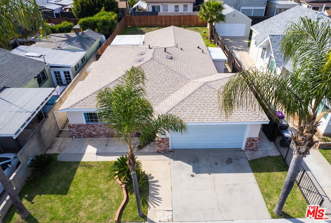 Property photo for 2321 Myrtle Ave, Long Beach, CA