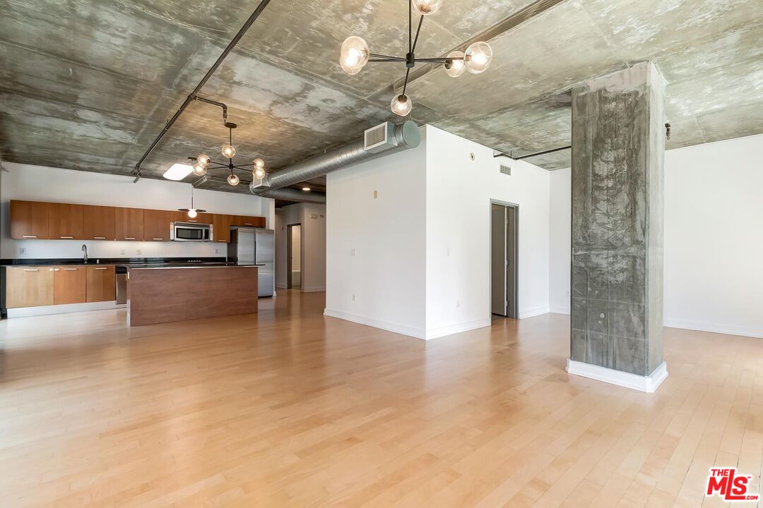 Property photo for 645 W 9th St, #500, Los Angeles, CA