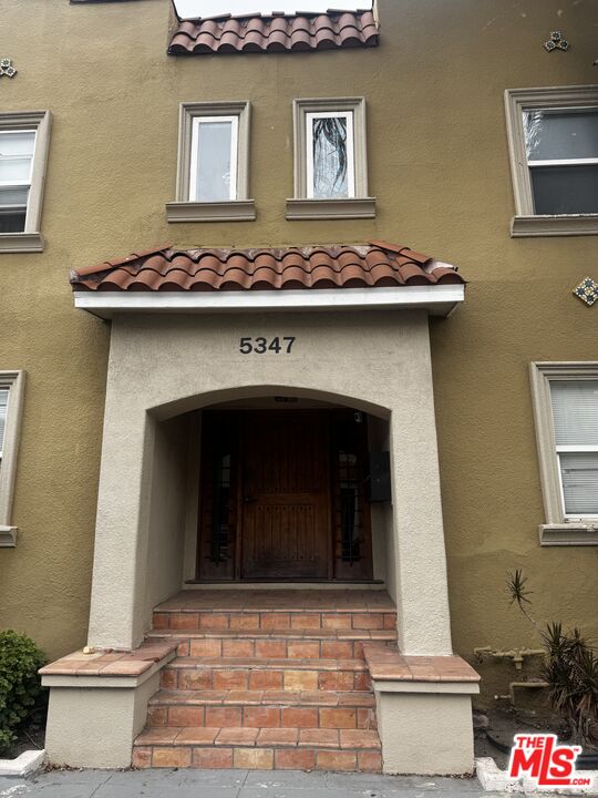 Property photo for 5347 Monroe St, #2, Los Angeles, CA