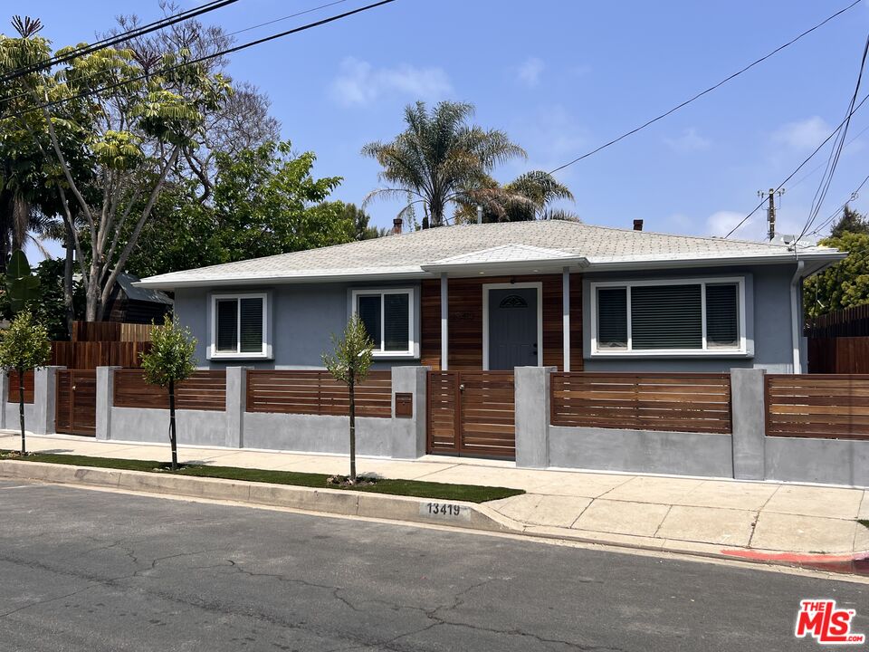 Property photo for 13419 Zanja St, Los Angeles, CA