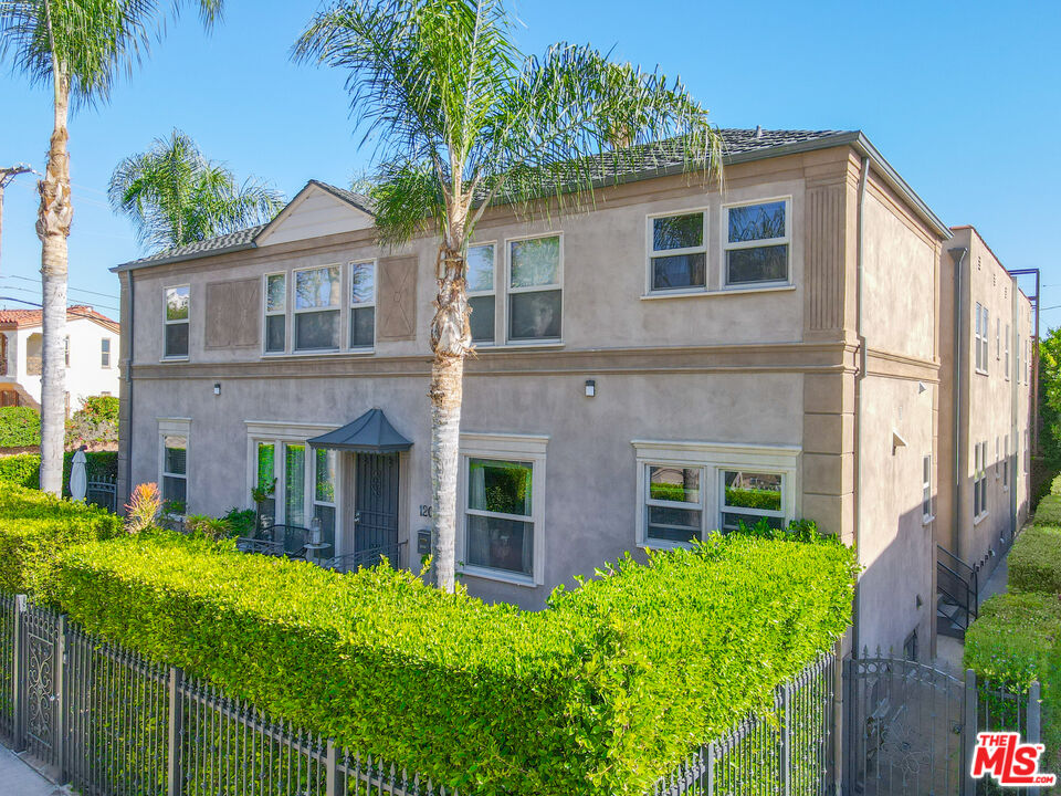 Property photo for 1202 S Cochran Ave, Los Angeles, CA