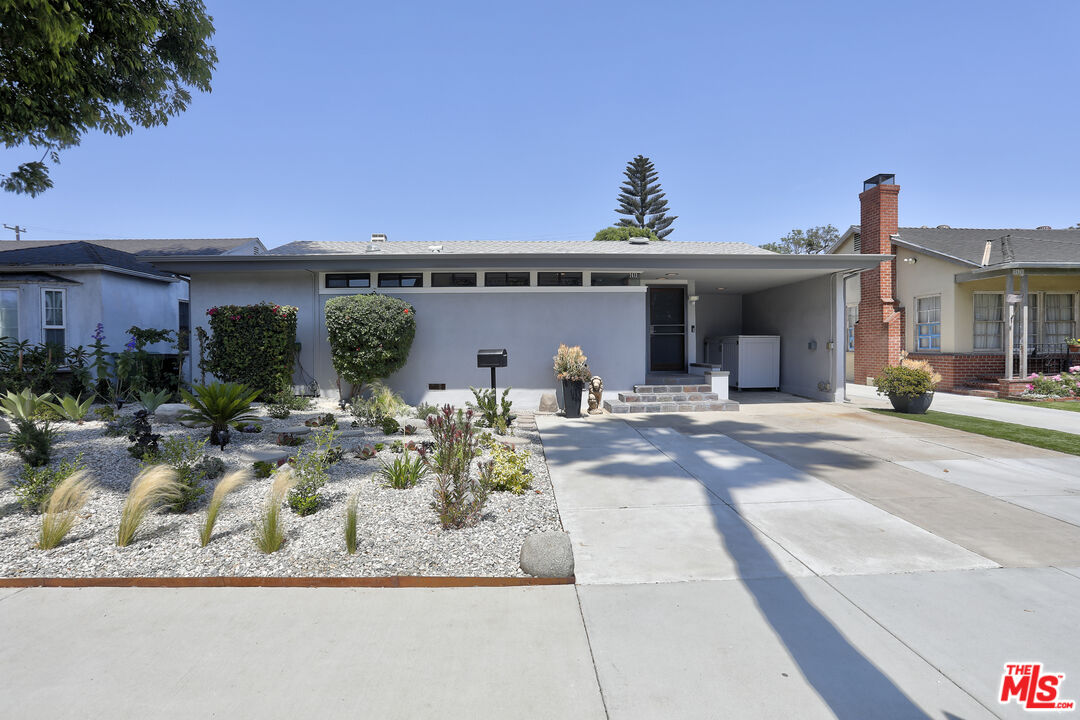 Property photo for 2672 Veteran Ave, Los Angeles, CA