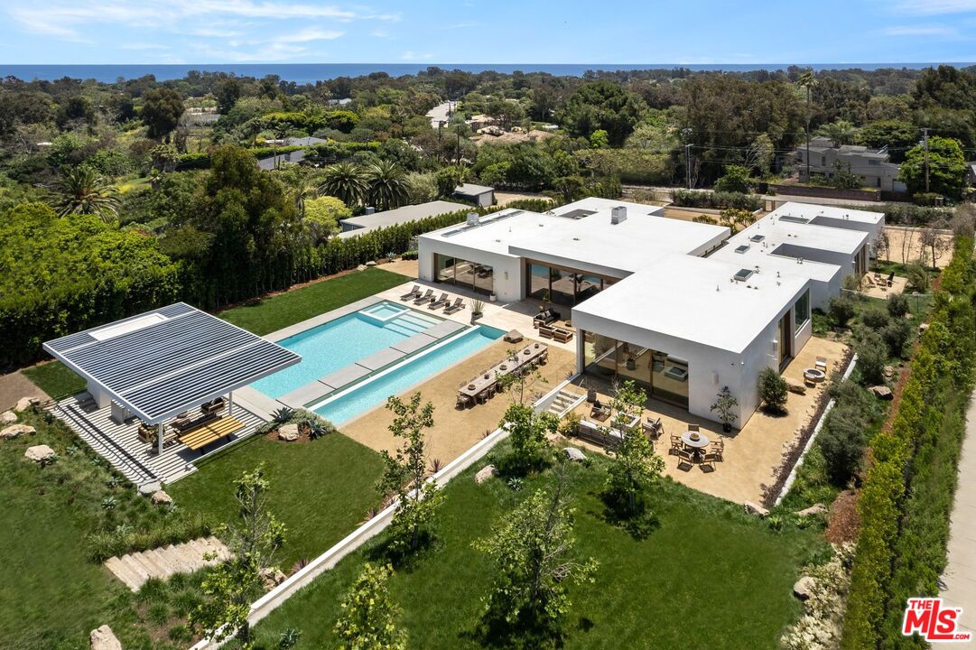 Property photo for 28837 Selfridge Dr, Malibu, CA