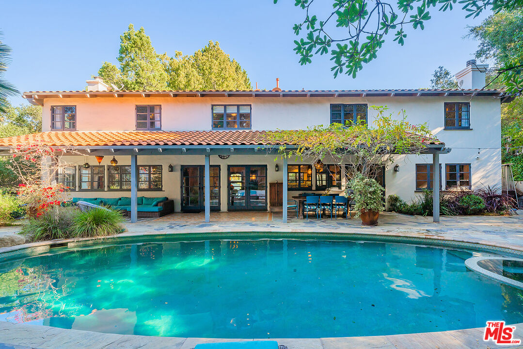 Property photo for 11670 Duque Dr, Los Angeles, CA
