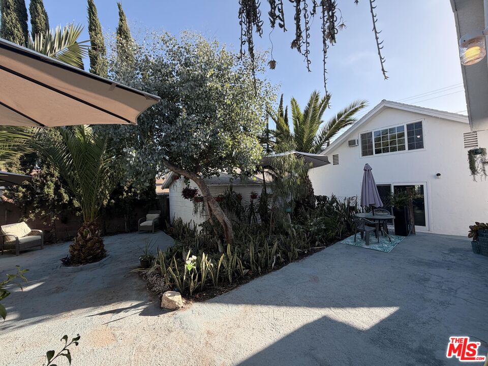 Property photo for 1740 Ohio Ave, Long Beach, CA