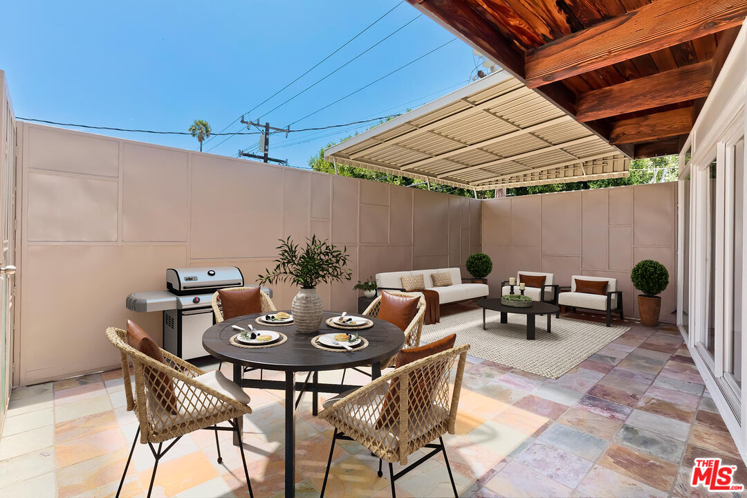 Property photo for 609 N Doheny Dr, #C, Beverly Hills, CA