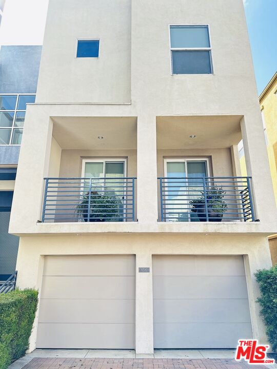 Property photo for 6581 Seabluff Dr, #11, Playa Vista, CA