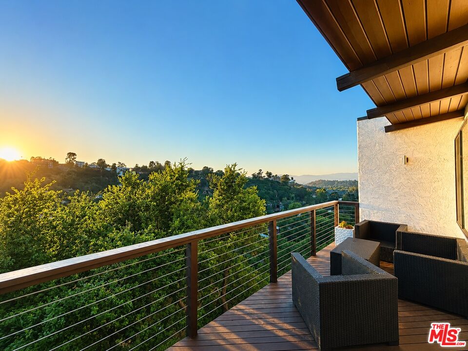 Property photo for 2013 Cyprean Dr, Los Angeles, CA