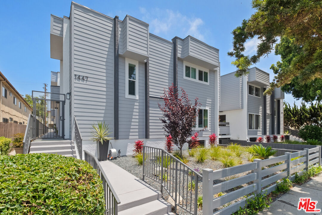 Property photo for 1447 26th St, #C, Santa Monica, CA