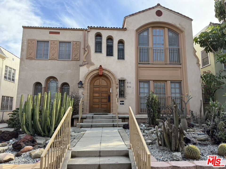 Property photo for 830 S Detroit St, Los Angeles, CA